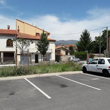 La Pacotine, * Prades (Pyrenees-Orientales)